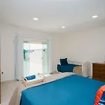 Casa C/ Jacuzzi A 600M Da Praia | Casa Boutique
